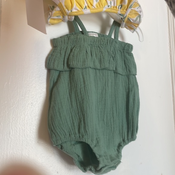 NWT 2pc 6-9mo baby bodysuit - Picture 7 of 7